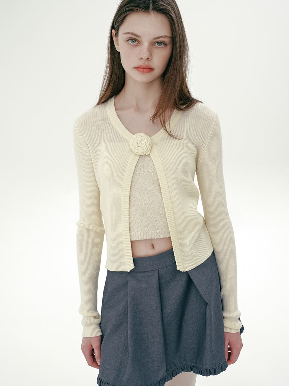 ROSE CORSAGE CARDIGAN (LIGHT YELLOW)