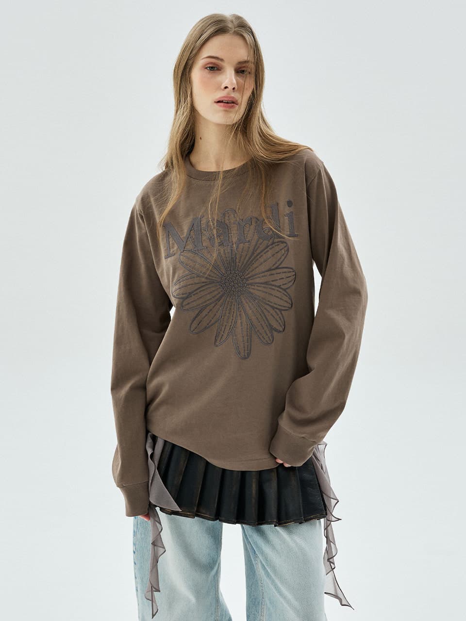 TSHIRT LONG SLEEVE FLOWERMARDI NEEDLEWORK_TAUPE CHARCOAL