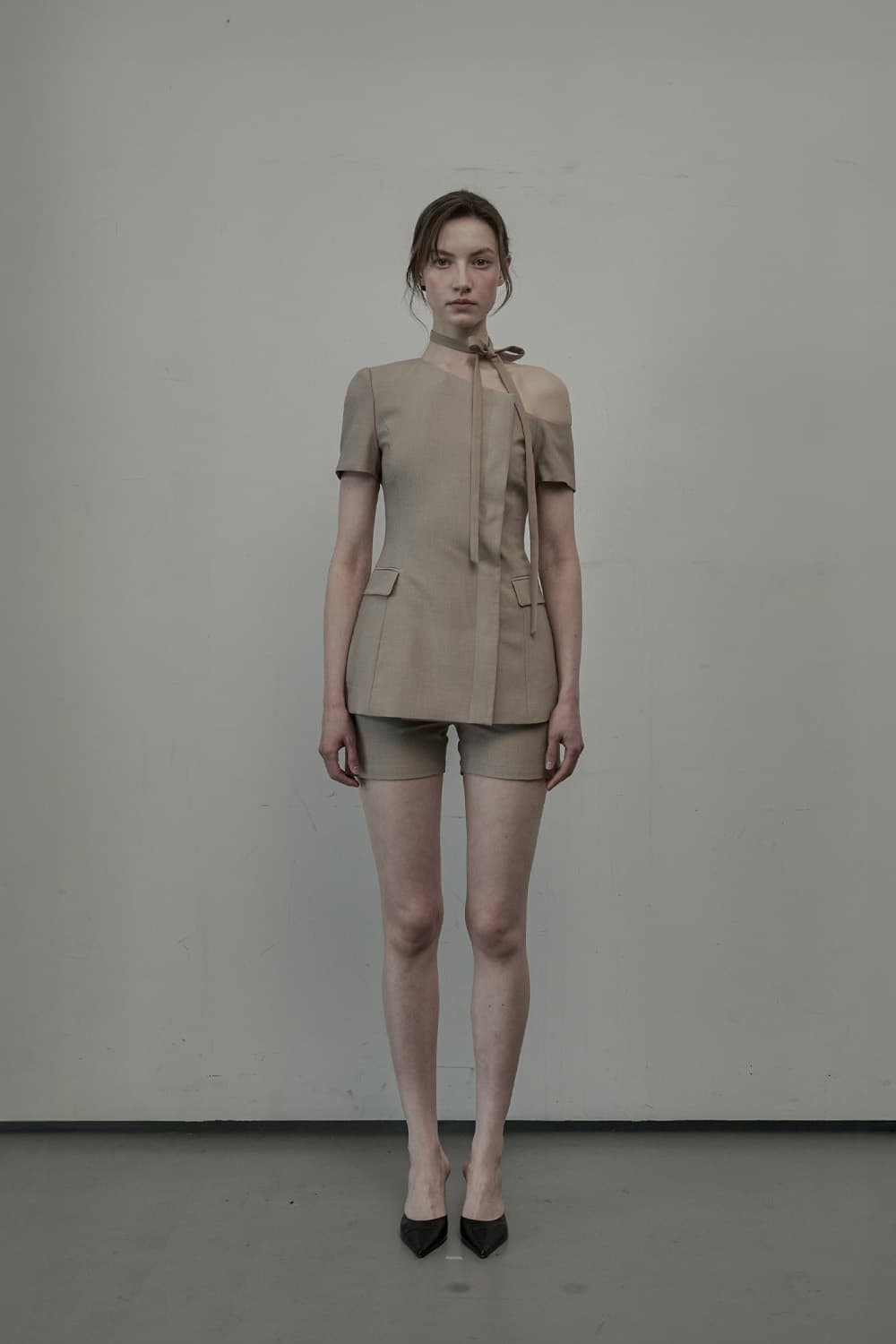 Emma Suit Shorts - Beige