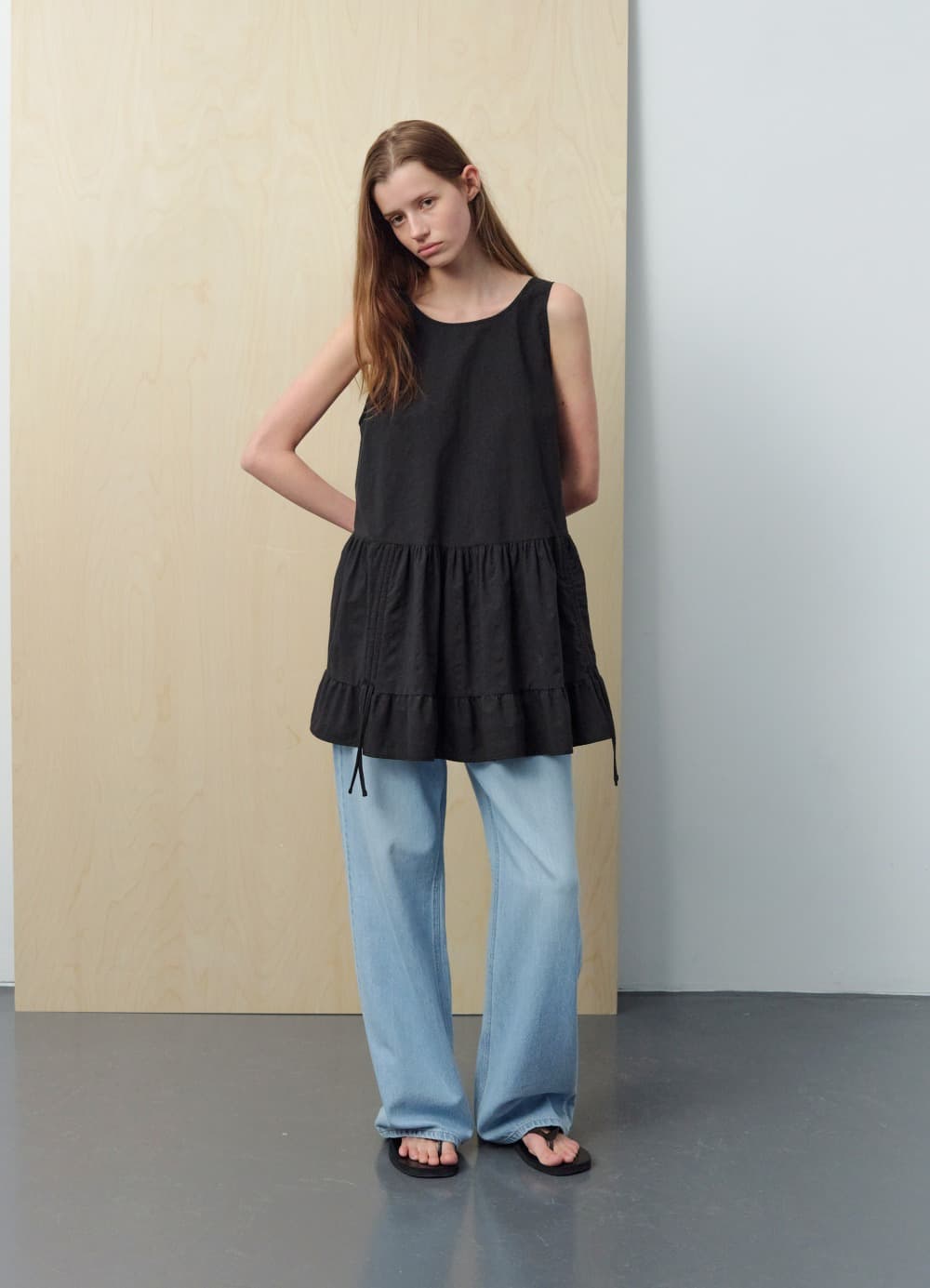 Low Tiered Sleeveless Dress - Black