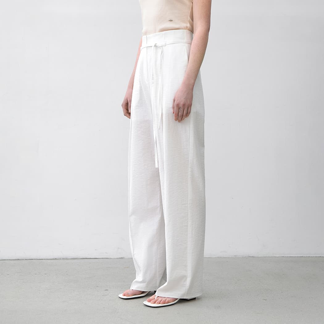 (Z-PT-5660)ESSENTIAL PINTUCK STRAP PANTS