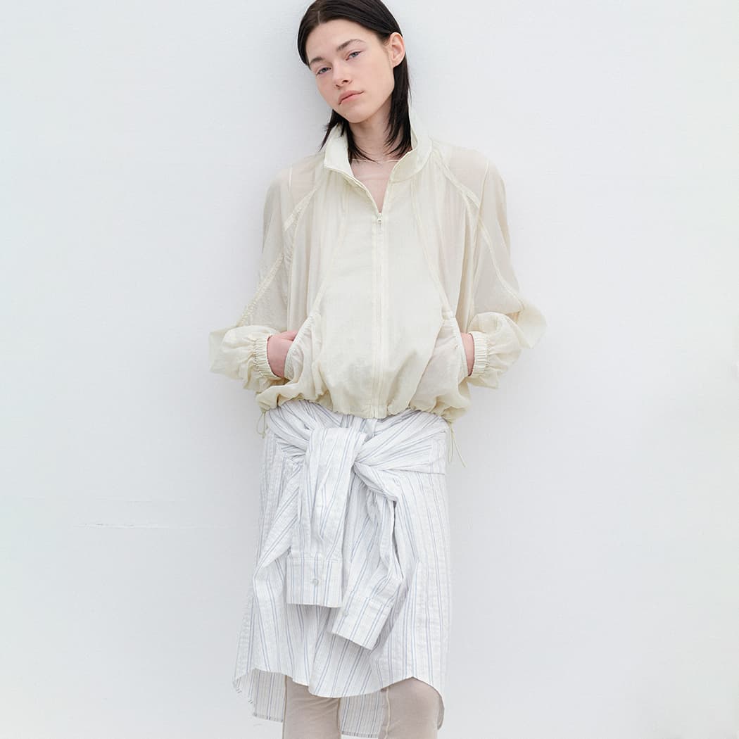 (JP-602)AN SHEER NYLON HIGH NECK JUMPER