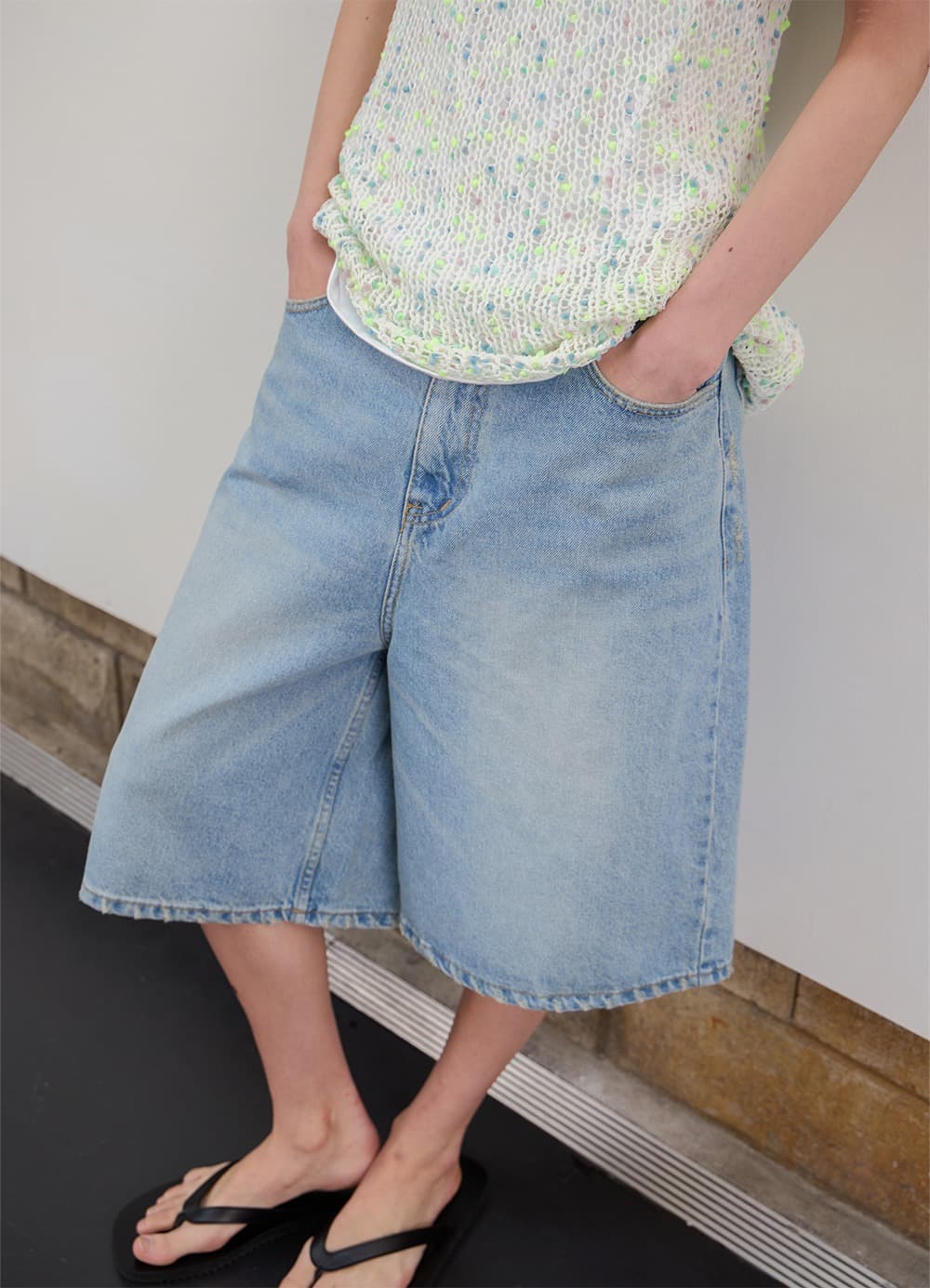 Relaxed Wide Bermuda Denim - Light Blue