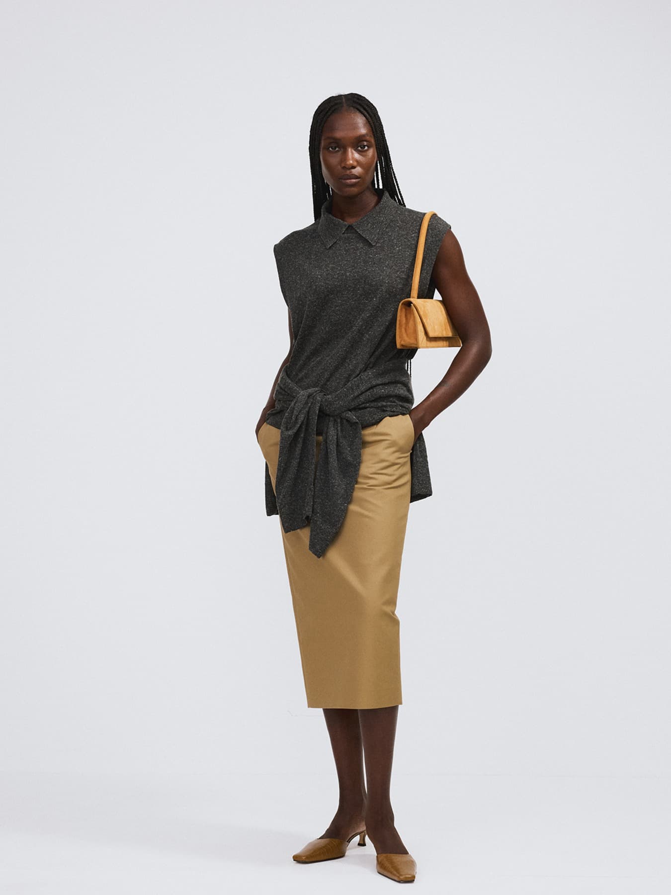 LINEN BLEND POLO KNIT VEST (CHARCOAL GREY)