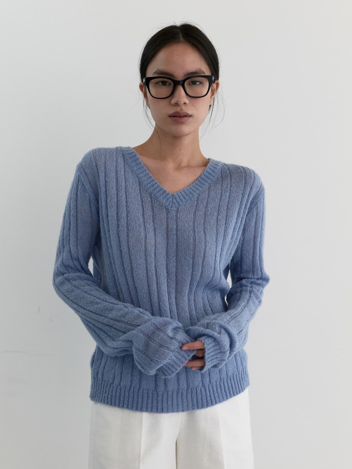 SHEER V-NECK KNIT_DUST BLUE