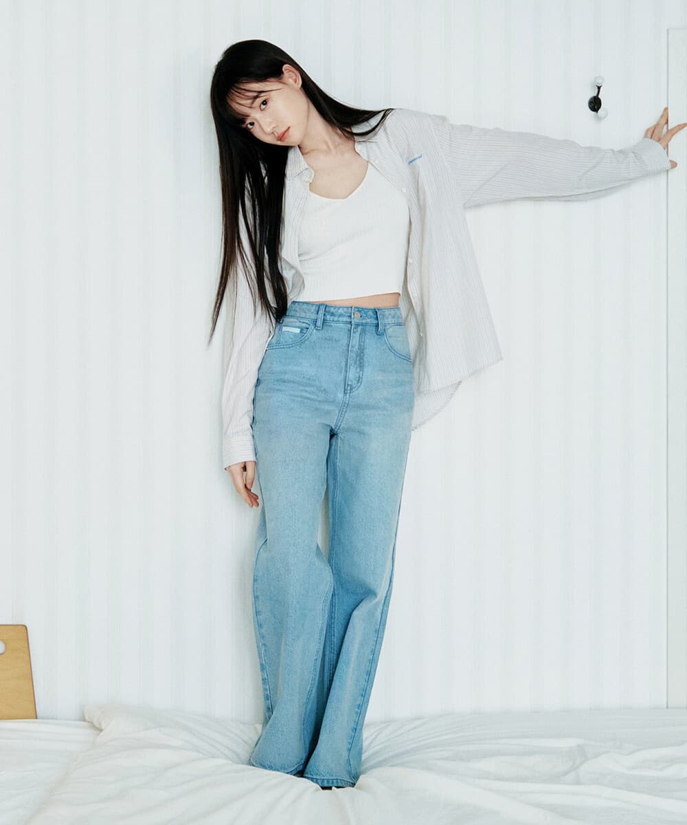우먼 스트레이트 데님 팬츠 라이트 블루