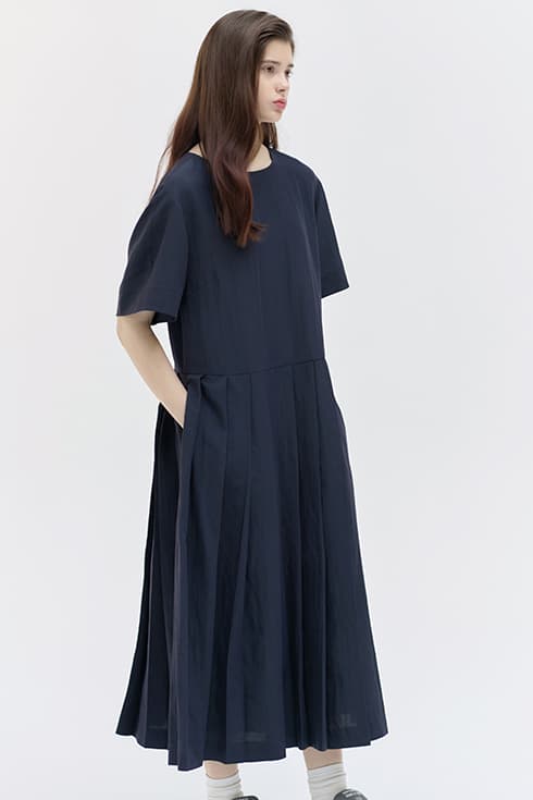 25SN pleats long ops [NA]
