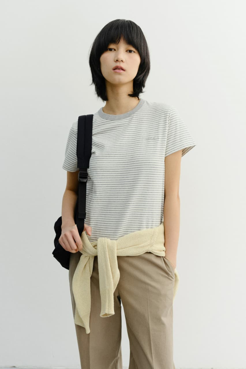 ESSENTIAL STRIPE LOGO T-SHIRT CREAM GREY STRIPE_UDTS6B232I1