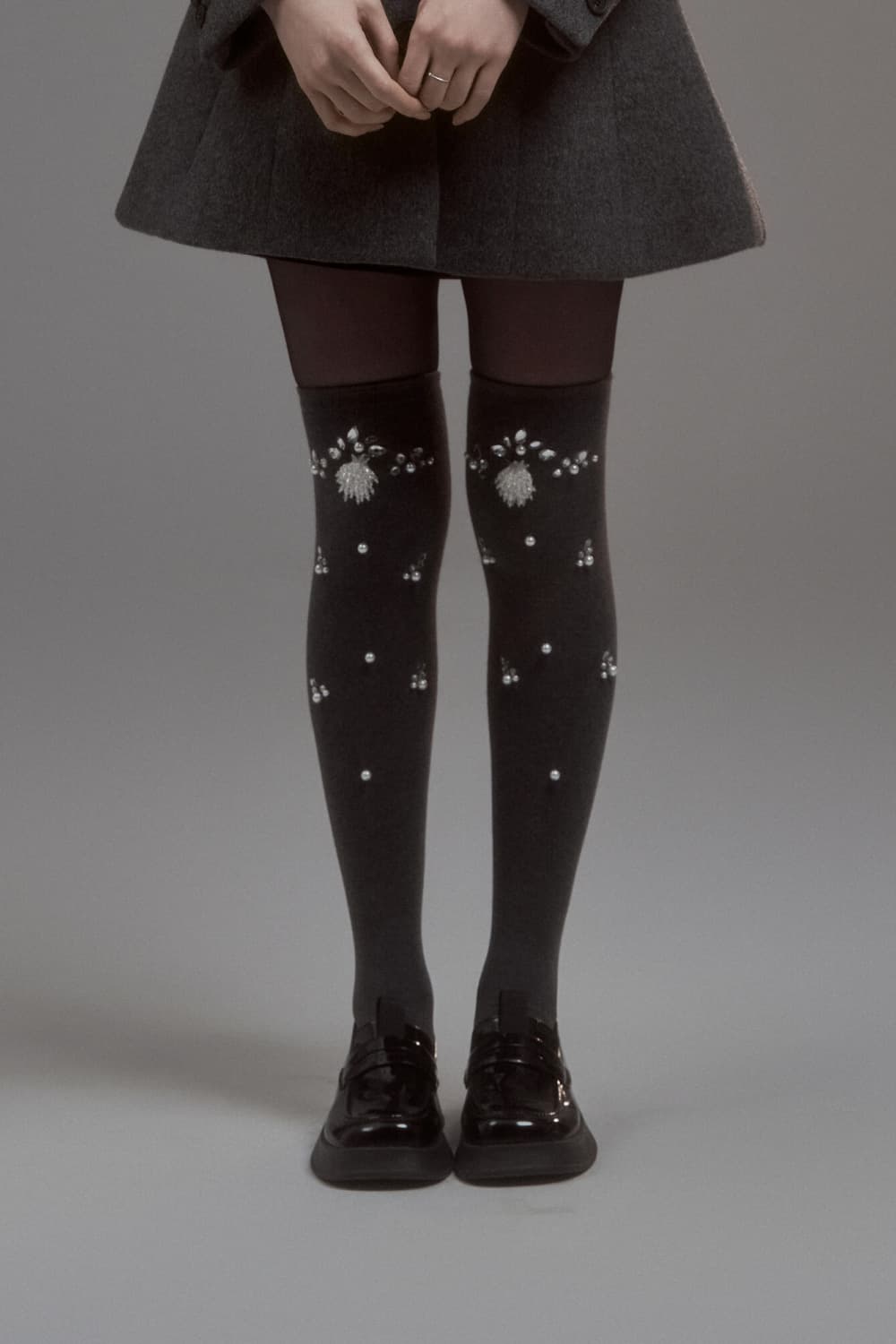 Pearl Knee High Socks - Black,Grey