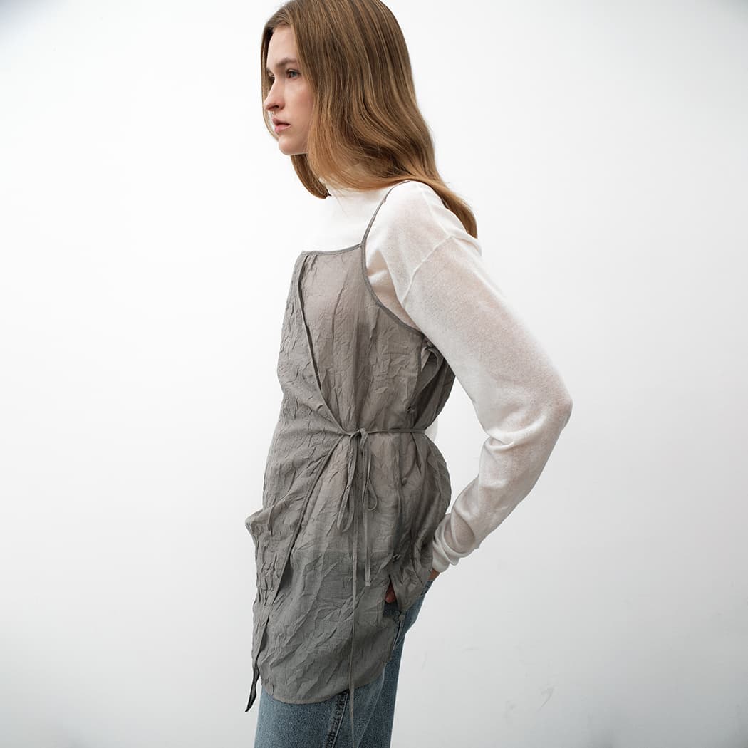 (BL-4362)WRAP LAYERED SLEEVELESS BLOUSE