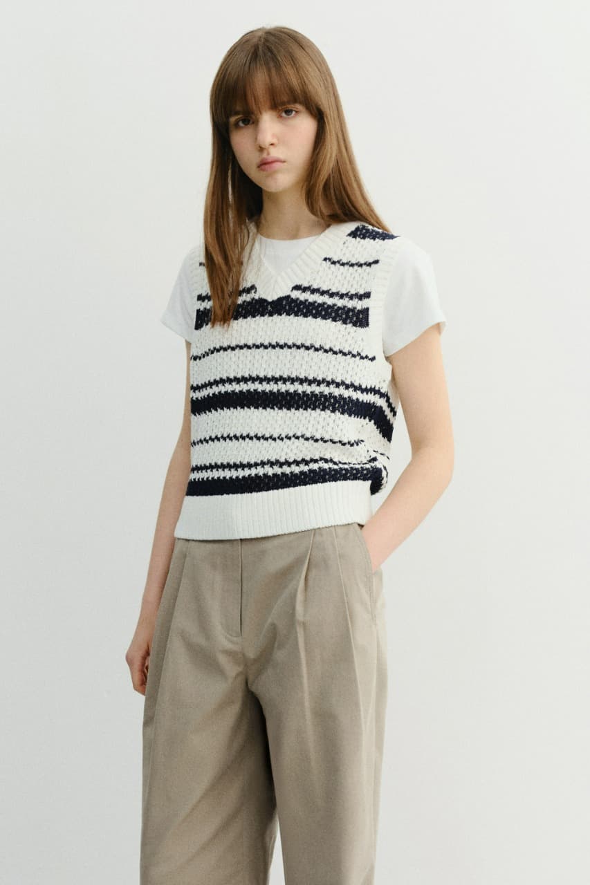 UNISEX CHUNKY STRIPED KNIT VEST NAVY_UDSW6B130N2