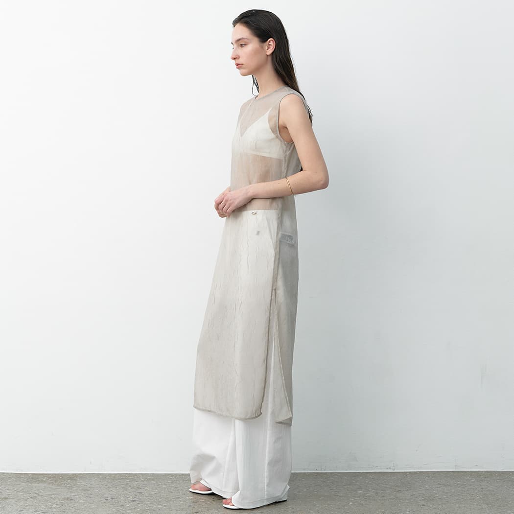 (OP-6282)CREASE SLIT ONE PIECE