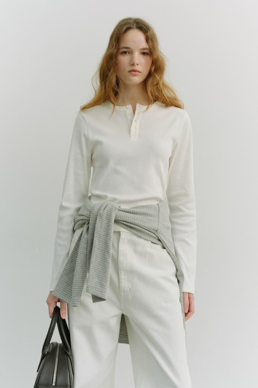 UNISEX HENLEY-NECK T-SHIRT OFF WHITE_UDTS6A109OW