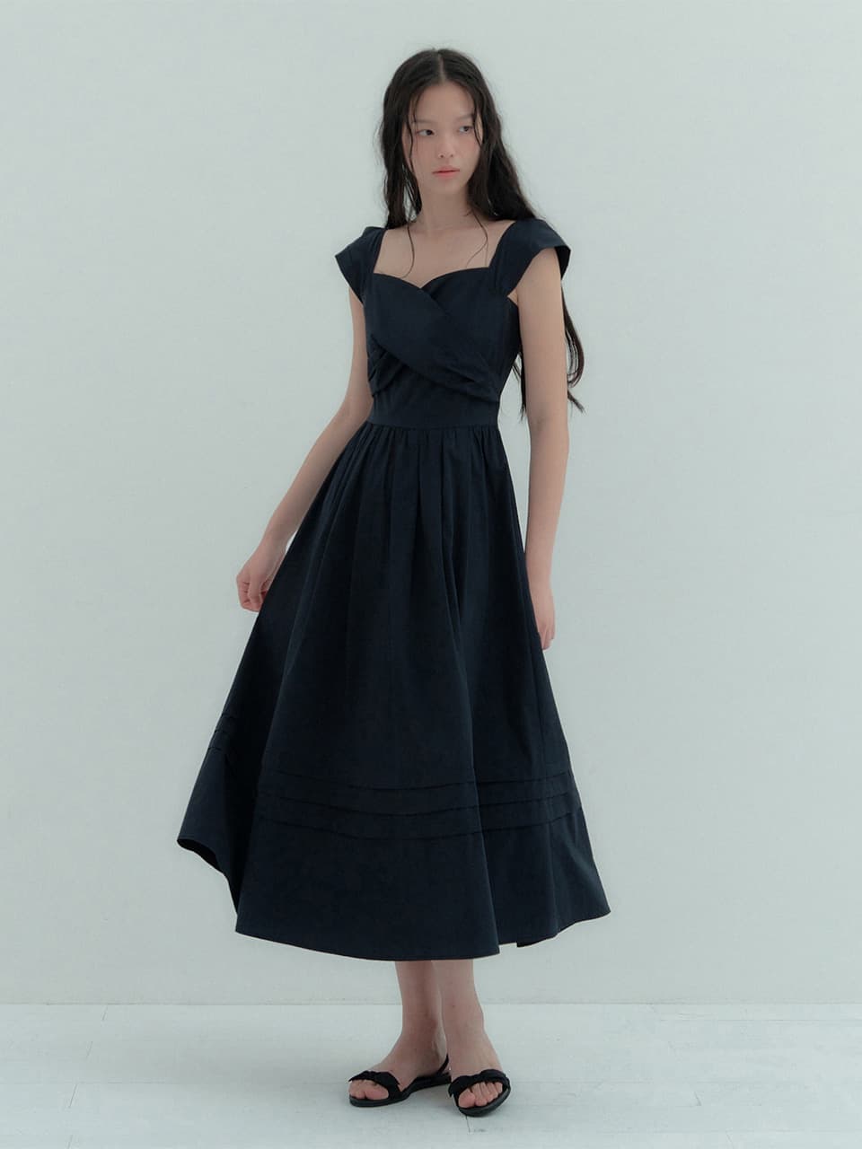 Windy Sleeveless Dress
