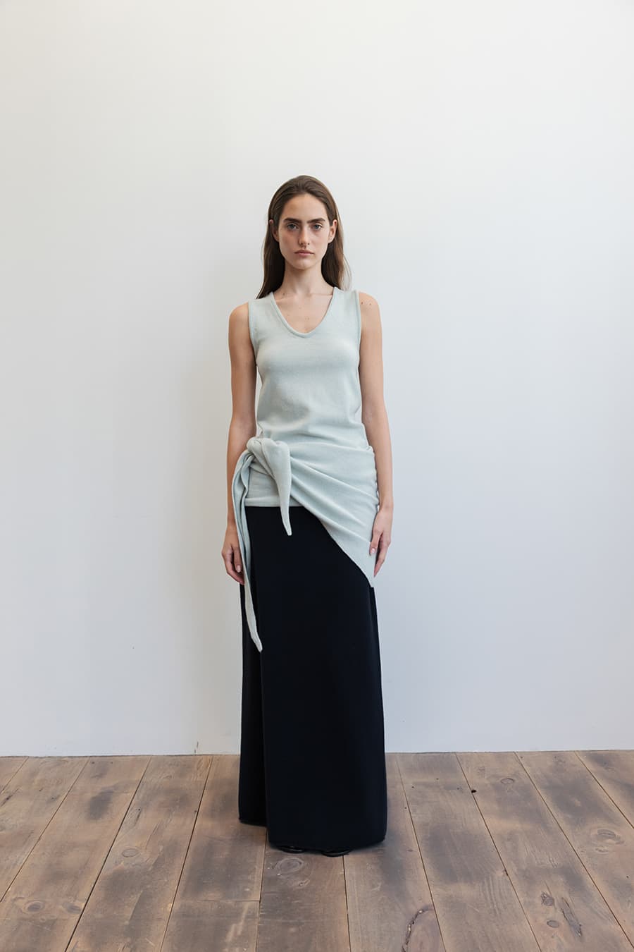 LONG SCOOP SLEEVELESS TOP [MINT]