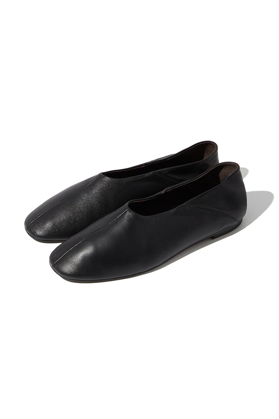 ROUND TOE LOAFERS [BLACK]