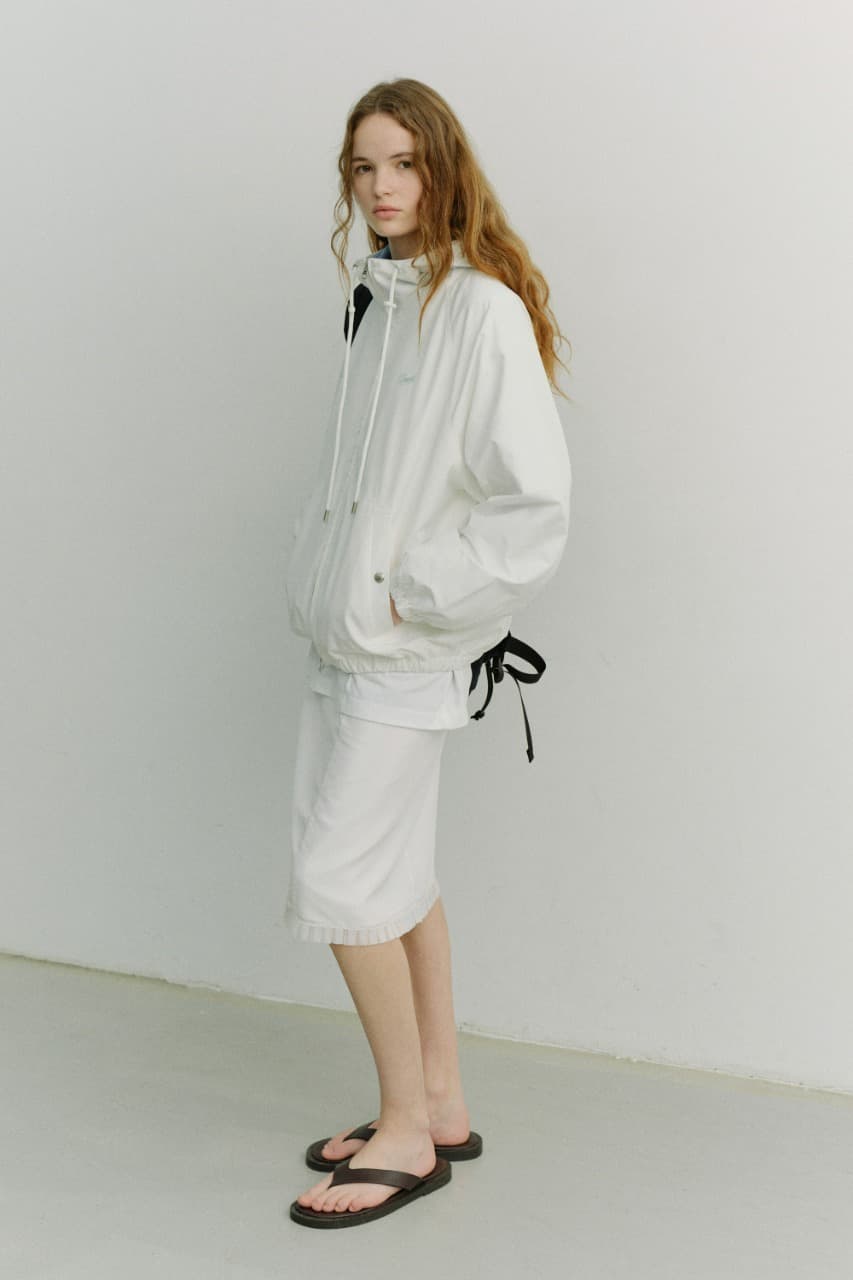 UNISEX LOGO WINDBREAKER WHITE SOFT BLUE_UDJU6A113WT