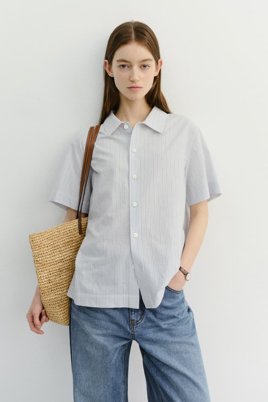 UNISEX HOLIDAY STRIPED SHIRT SOFT BLUE STRIPE_UDSH6B123B1