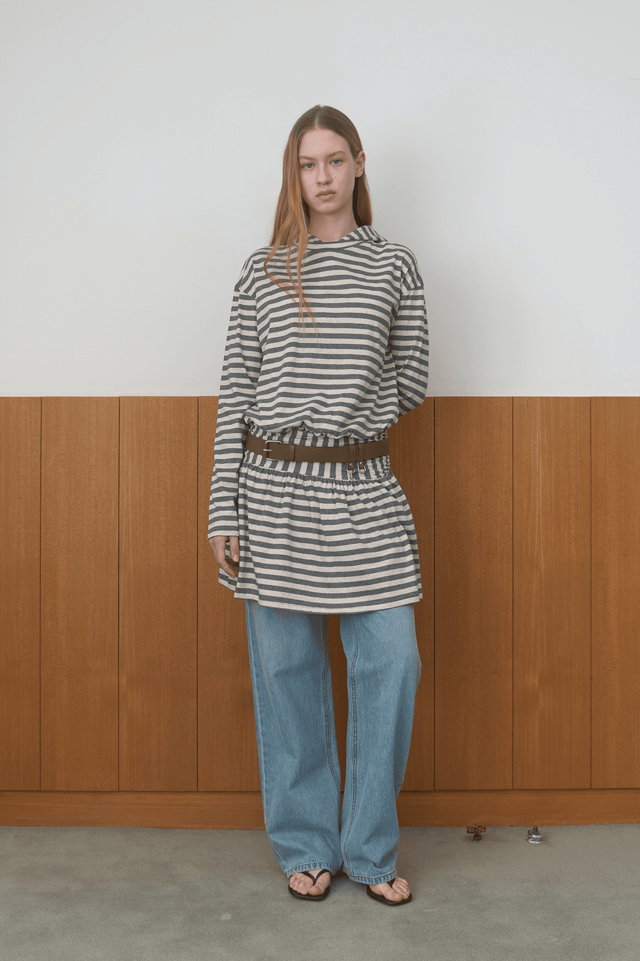 STRIPE SHIRRING HOODIE DRESS_IVORY/GREY