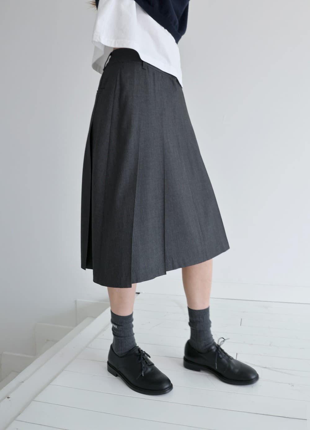Wide Pleat Midi Skirt - Charcoal