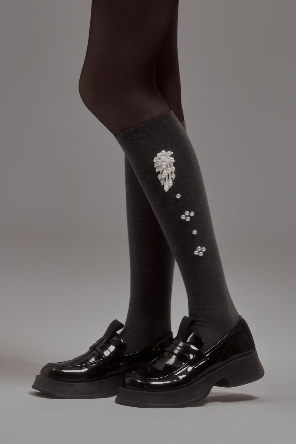 Pearl Knee Socks - Black,Grey