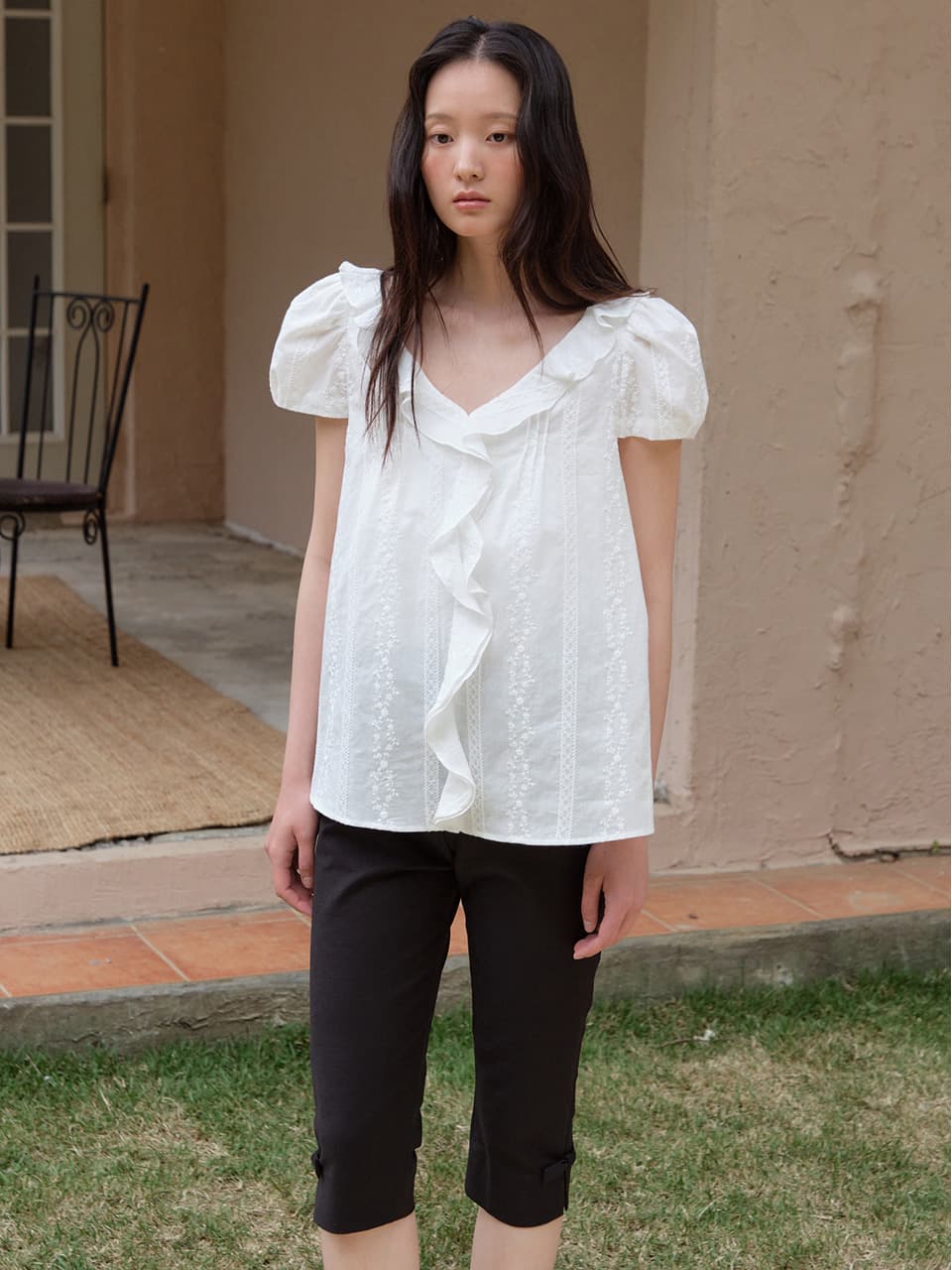 Summer Punching Waving Blouse [6/19 예약배송]