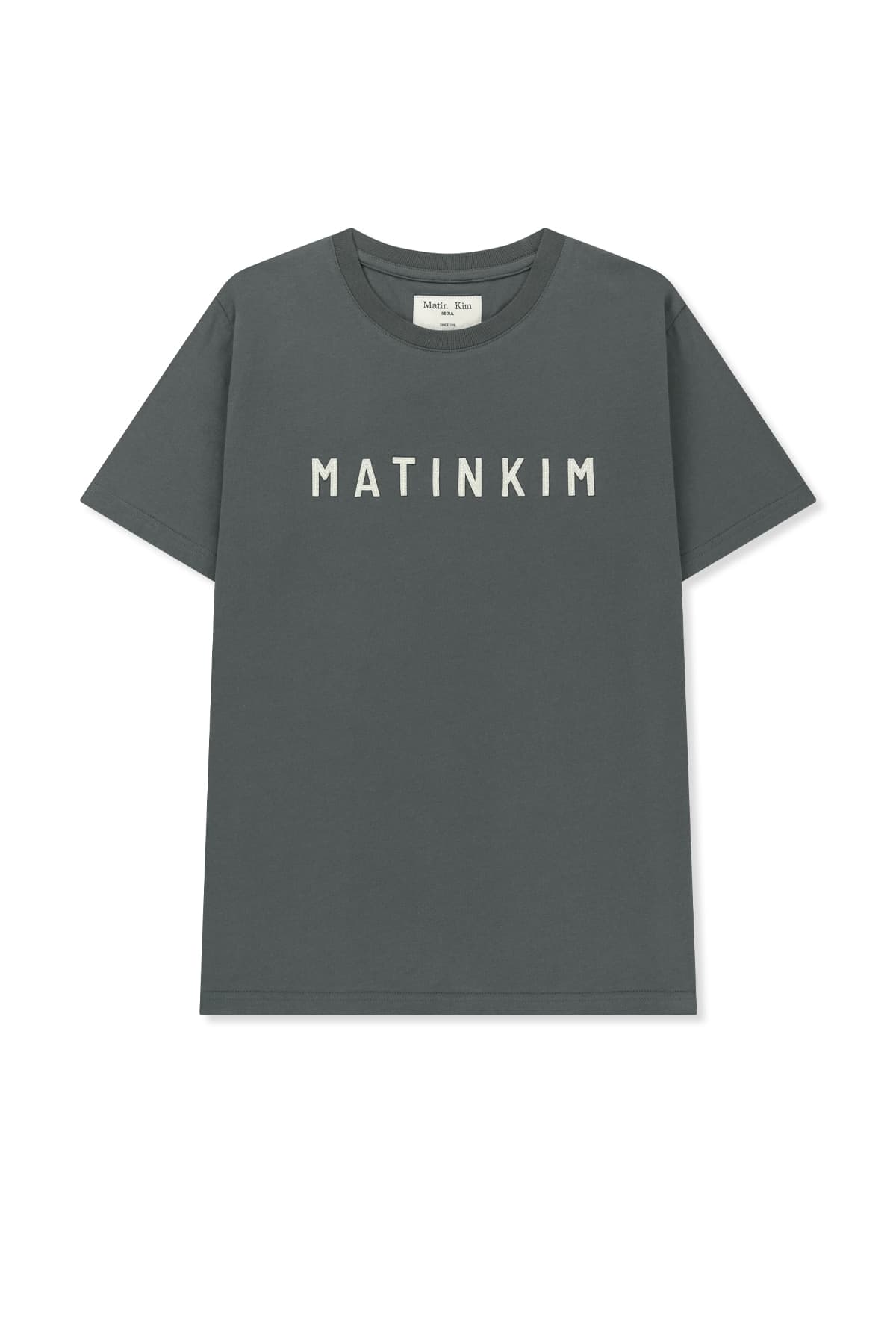 APPLIQUE FELT LOGO TOP IN CHARCOAL
