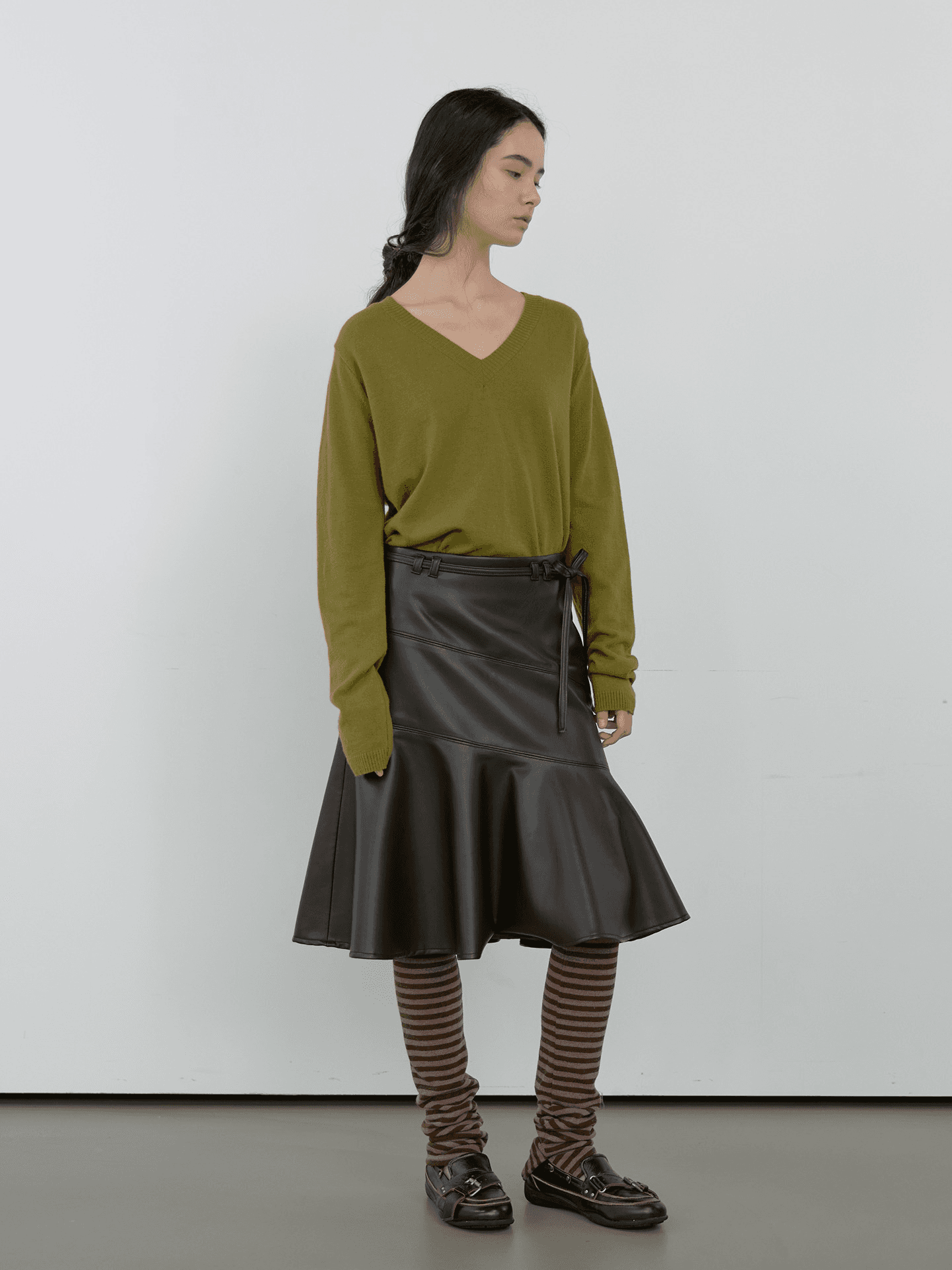 OFFSET DETAIL LEATHER SKIRT_DARK BROWN