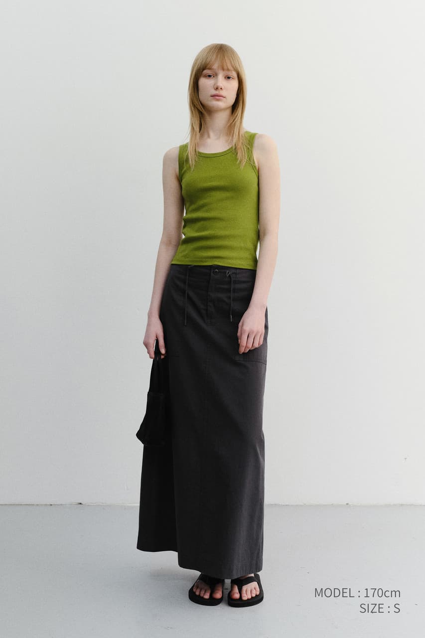 ESSENTIAL SLEEVELESS TOP OLIVE_UDTS6B228K1