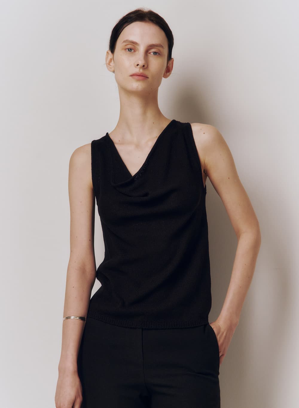 Sorie Cowlneck Top Black