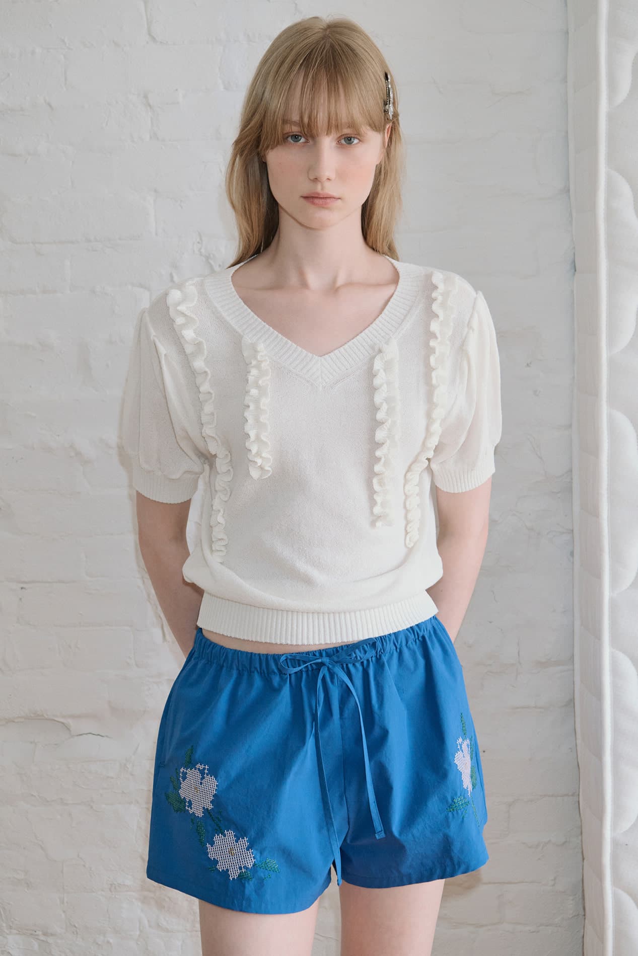 Puff Ruffle Knit Pullover (White)