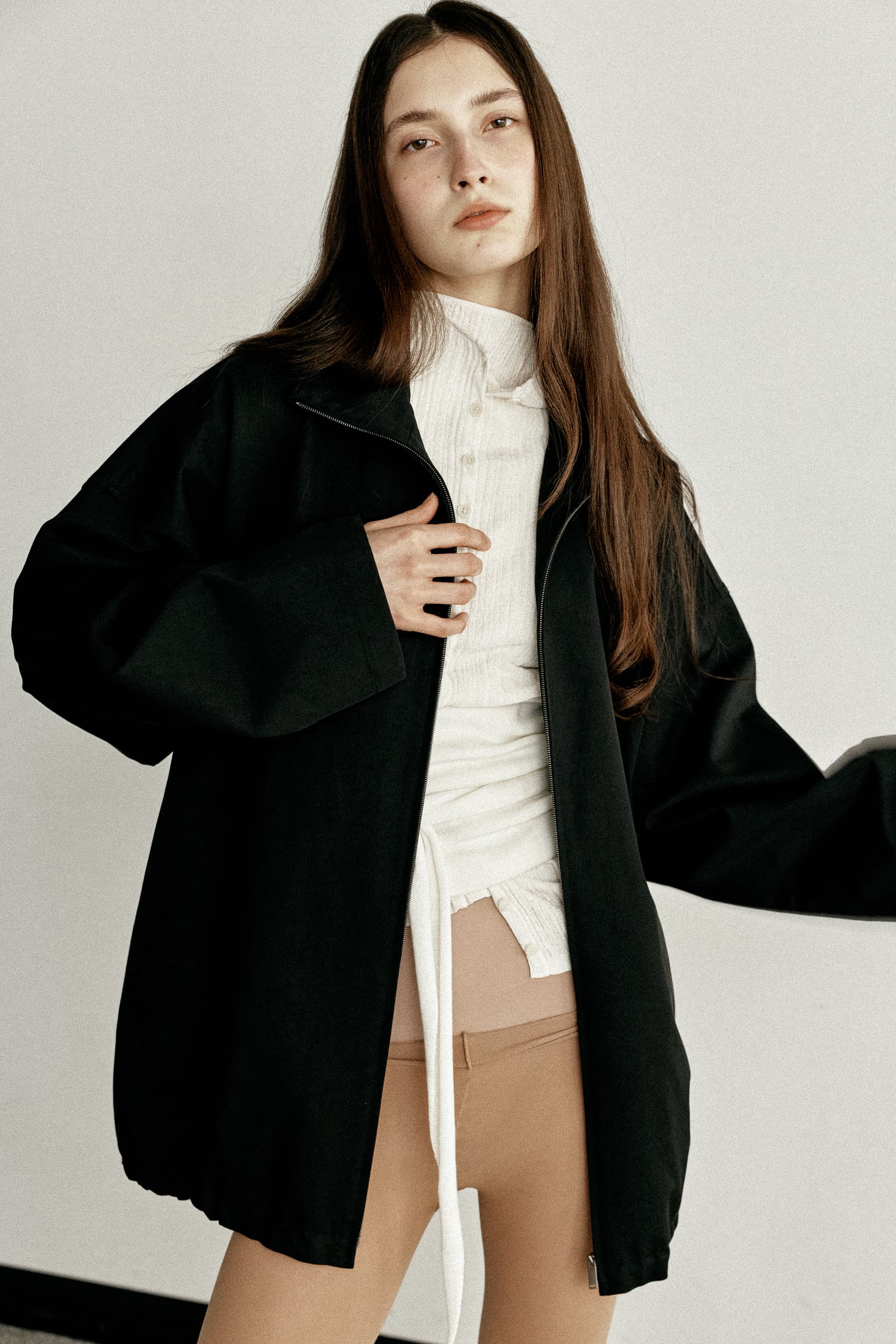 STRUCTURED HIGH NECK COTTON JACKET [BLACK]