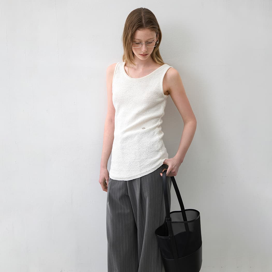 (T-7070)ESSENTIAL COLINE TIGHT SLEEVELESS KNIT