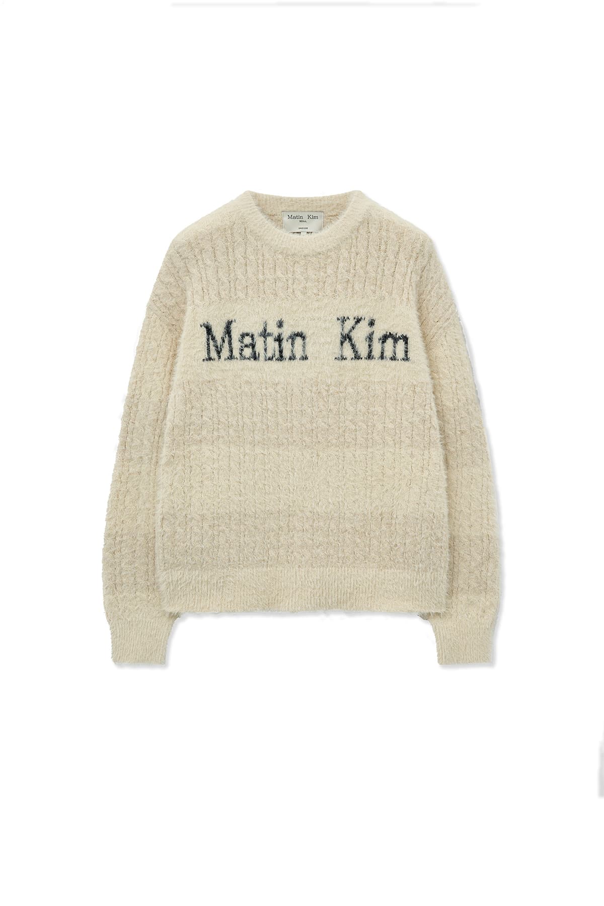 HAIRY CABLE KNIT PULLOVER IN LIGHT BEIGE