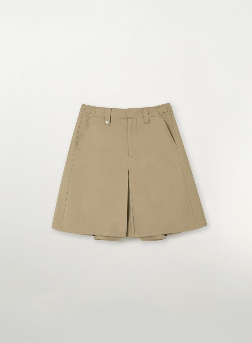 (W) Chino Pleated Shorts - Beige