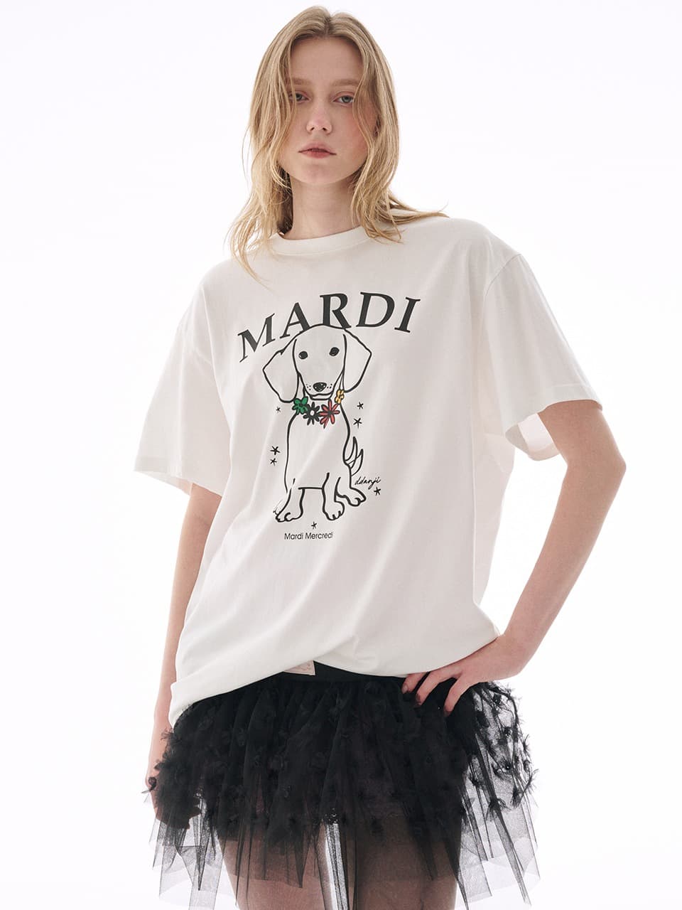 UNISEX TSHIRT SWING THE TAIL DDANJI FLOWER NECKLACE MULTICOLOR_IVORY RED