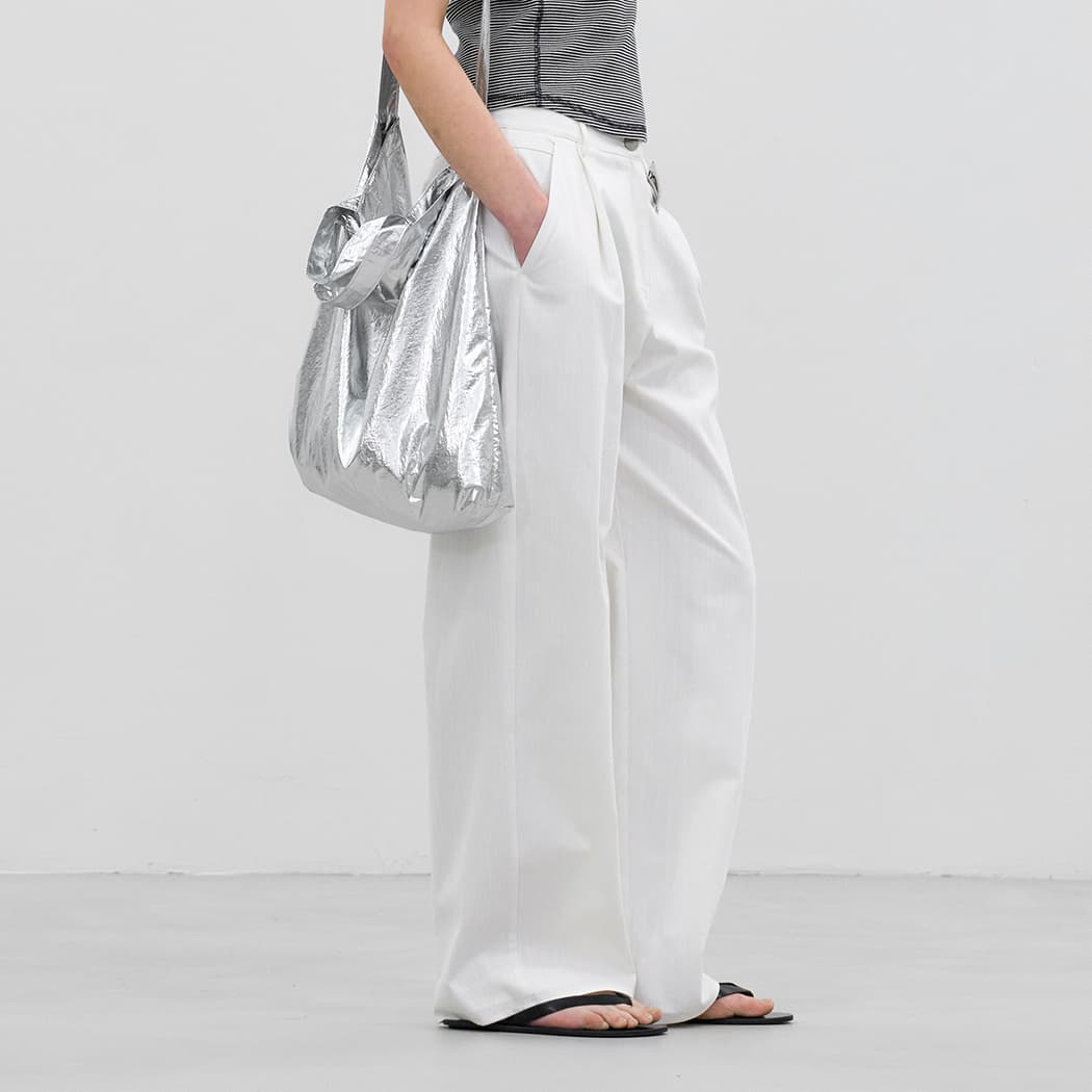 (PT-5774)TEVTURED TUCK CORVED PANTS