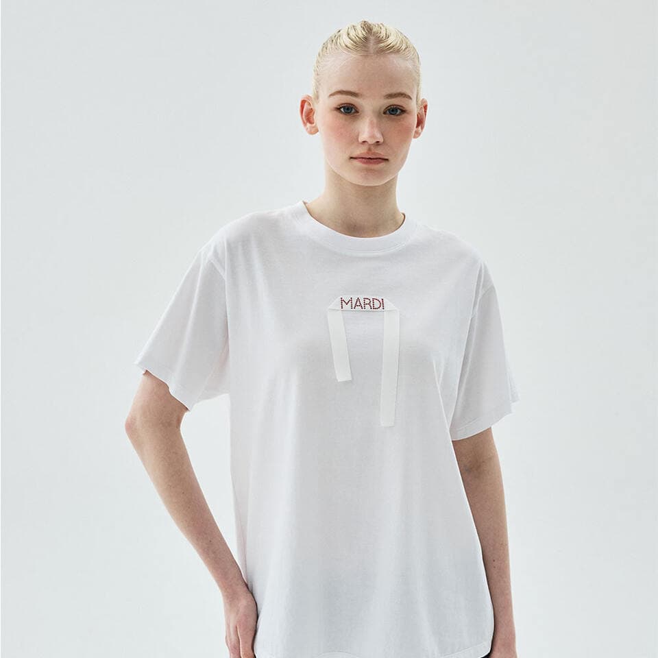 TSHIRT LOGO TAPE DETAIL_WHITE