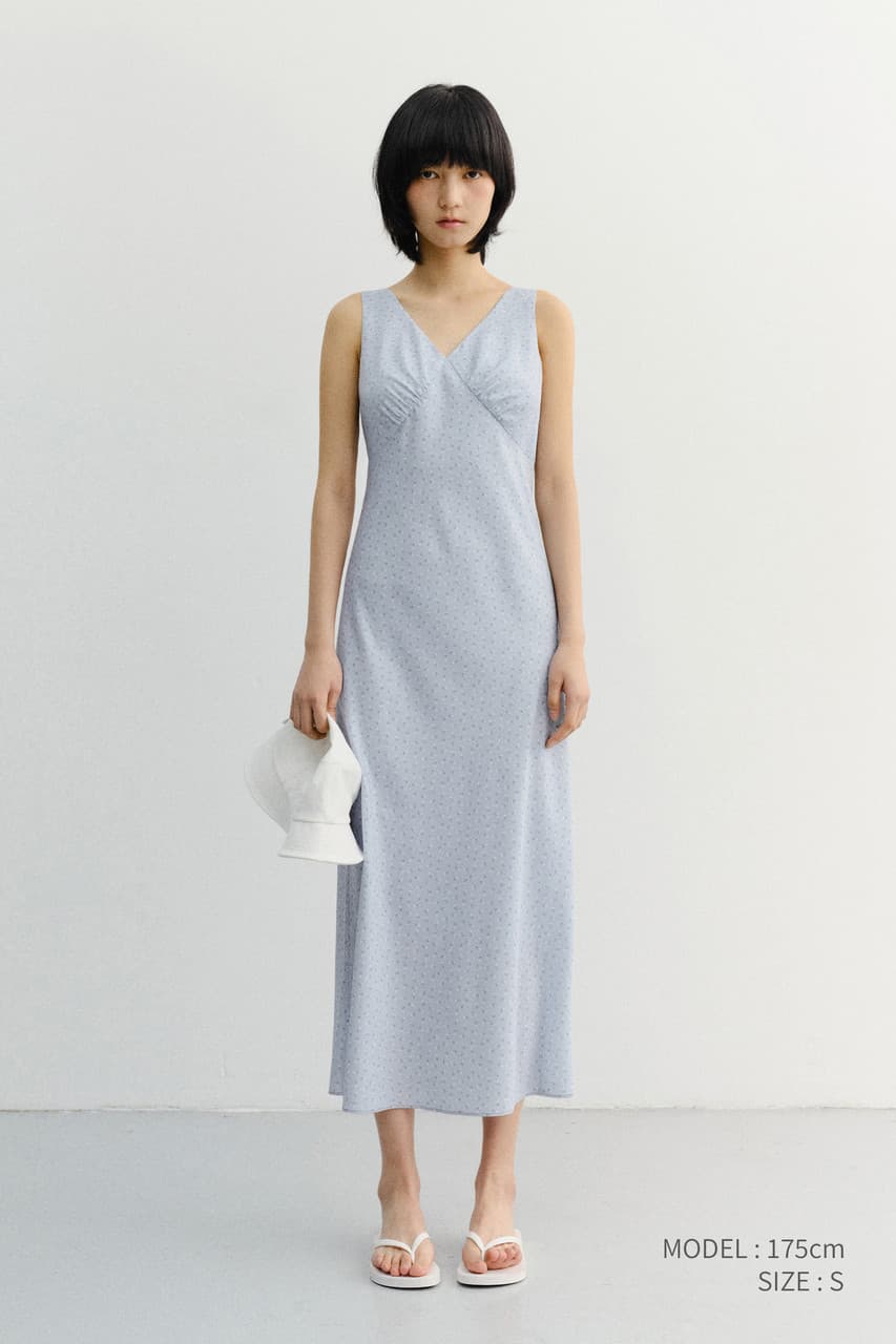 SLEEVELESS PATTERNED DRESS SOFT BLUE_UDDR6B224B1