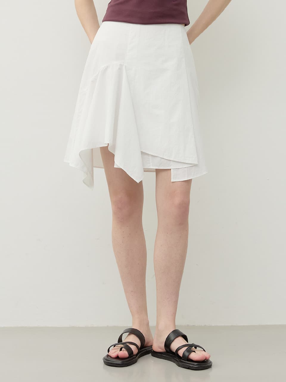 언발 드레이프 스커트_WHITE