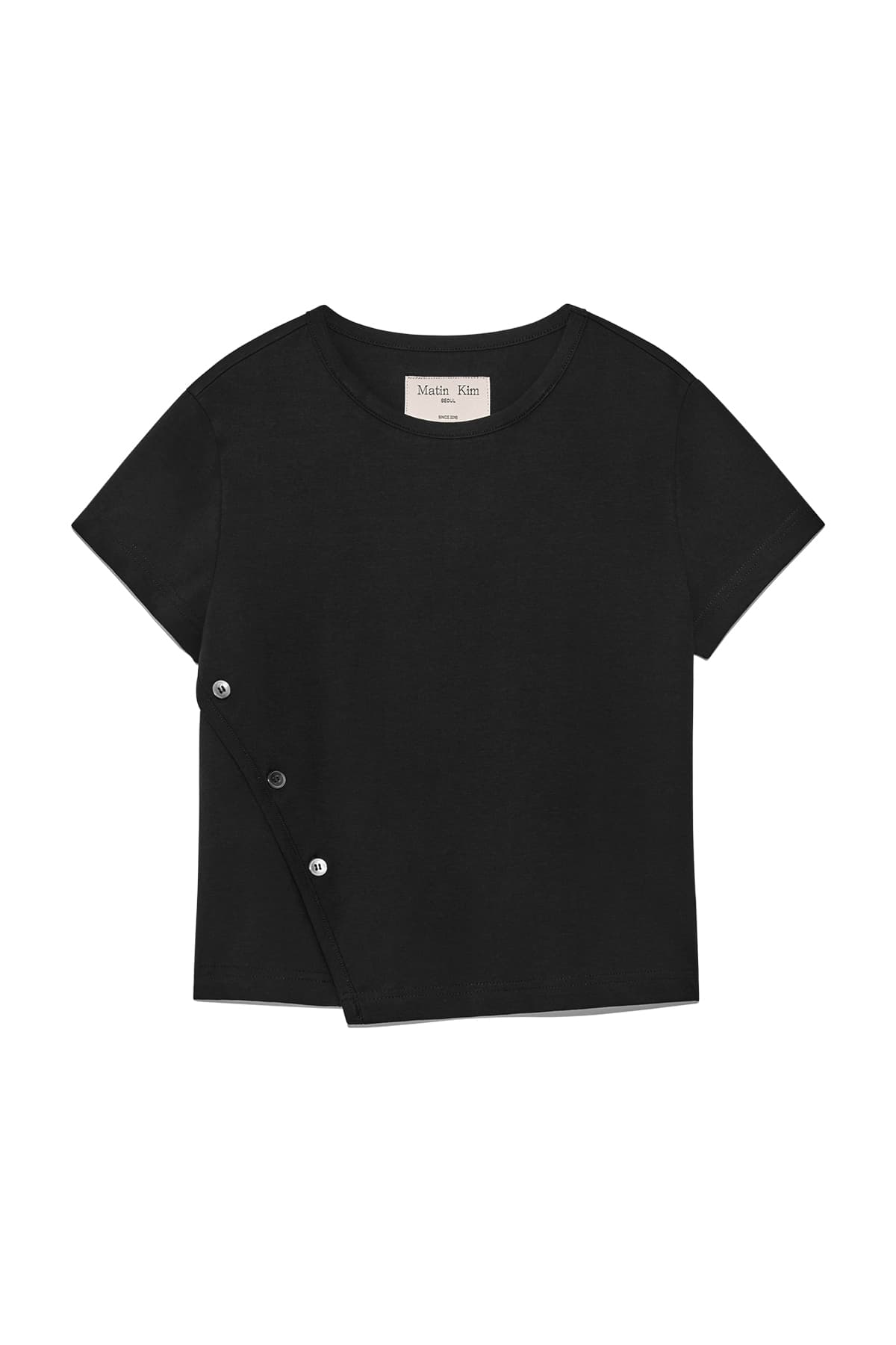SLIT BUTTON POINT CROP TOP IN BLACK