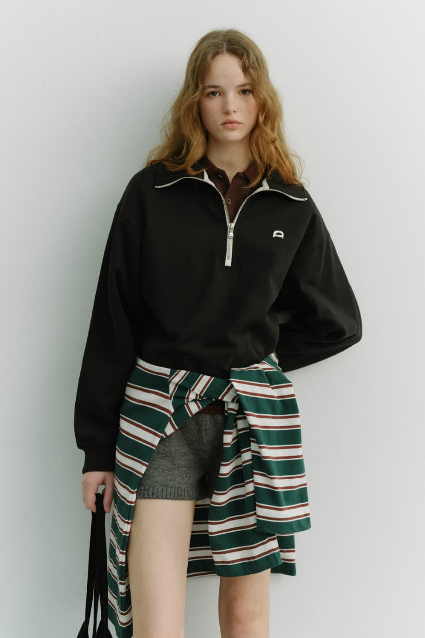UNISEX LEATHER LOGO HALF ZIP-UP SWEATSHIRT BLACK_UDTS6A107BK