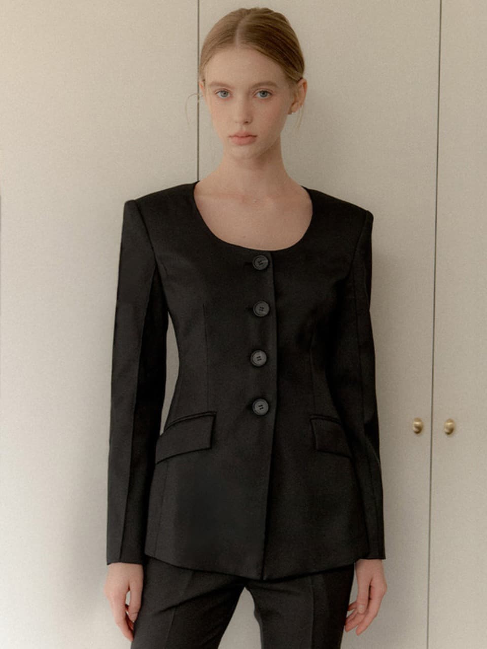 Deep U-neck Jacket / Black(2color)