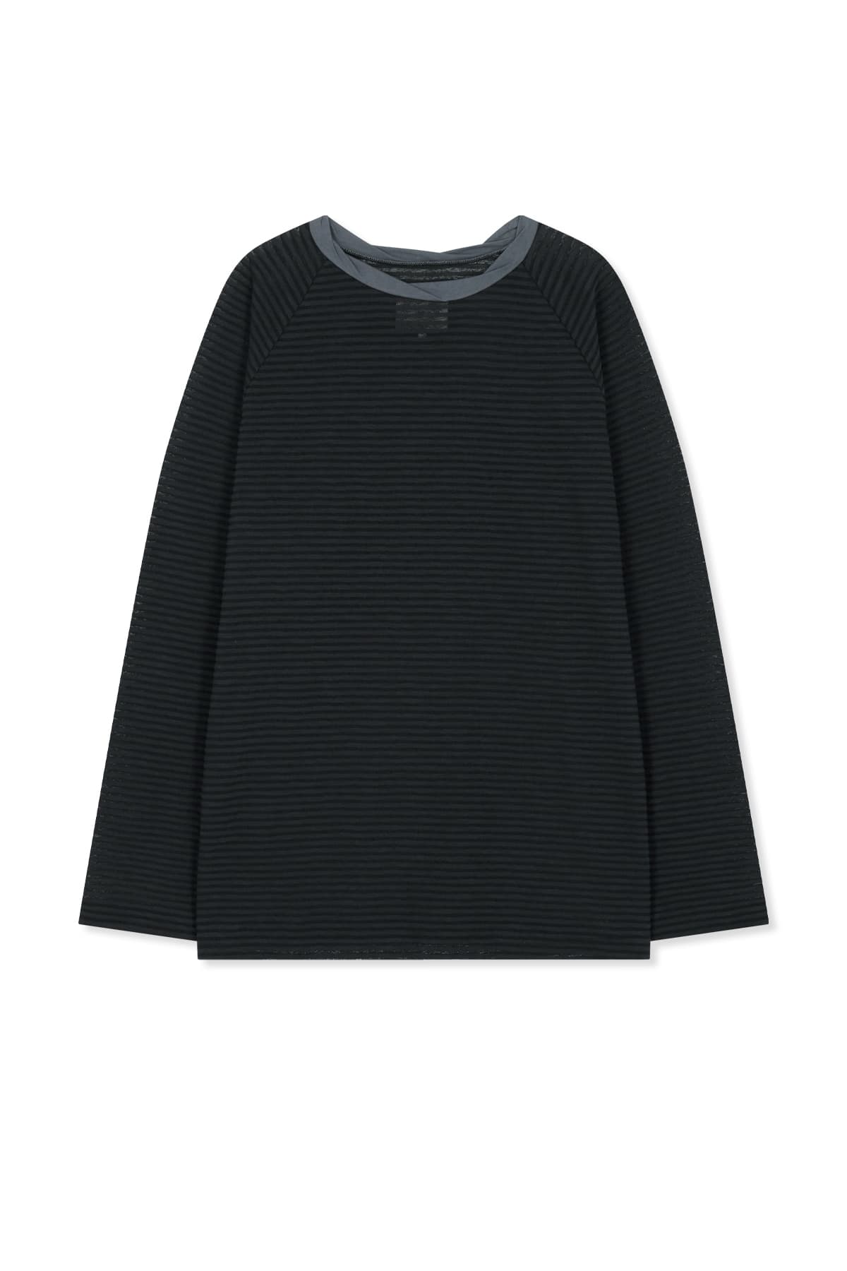 TWIST BOAT NECK STRIPE LOGO TOP IN BLACK