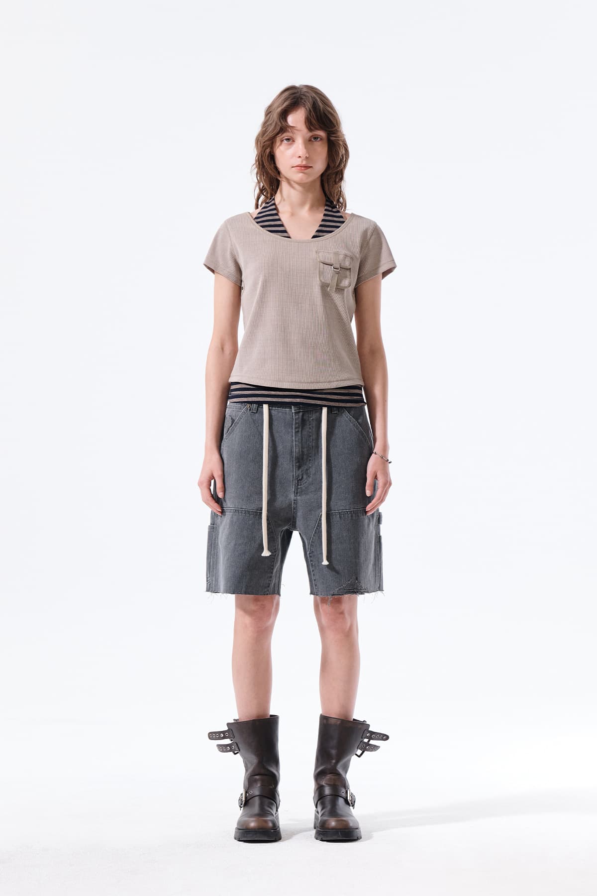 HERINGBONE RAW CUT DENIM SHORTS IN GREY