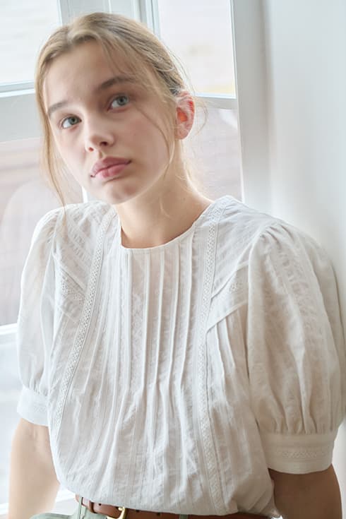 25N pin-tuck lace blouse [WH]