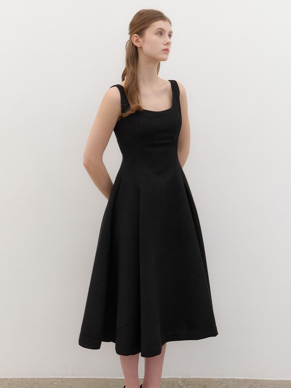 CALLA Sleeveless Flare Set-up Dress / Black(2Color)