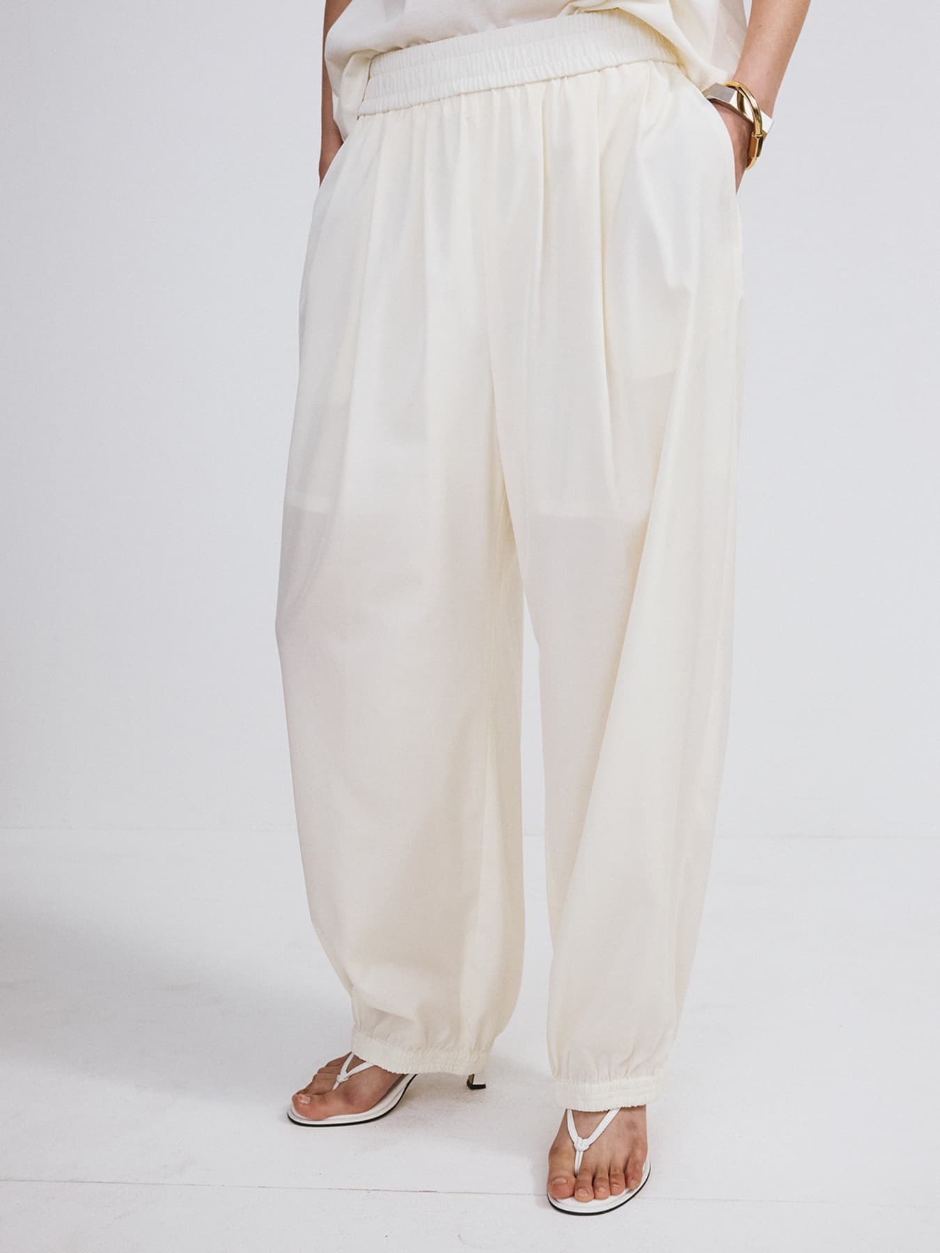 BANDING JOGGER SUIT PANTS (IVORY)