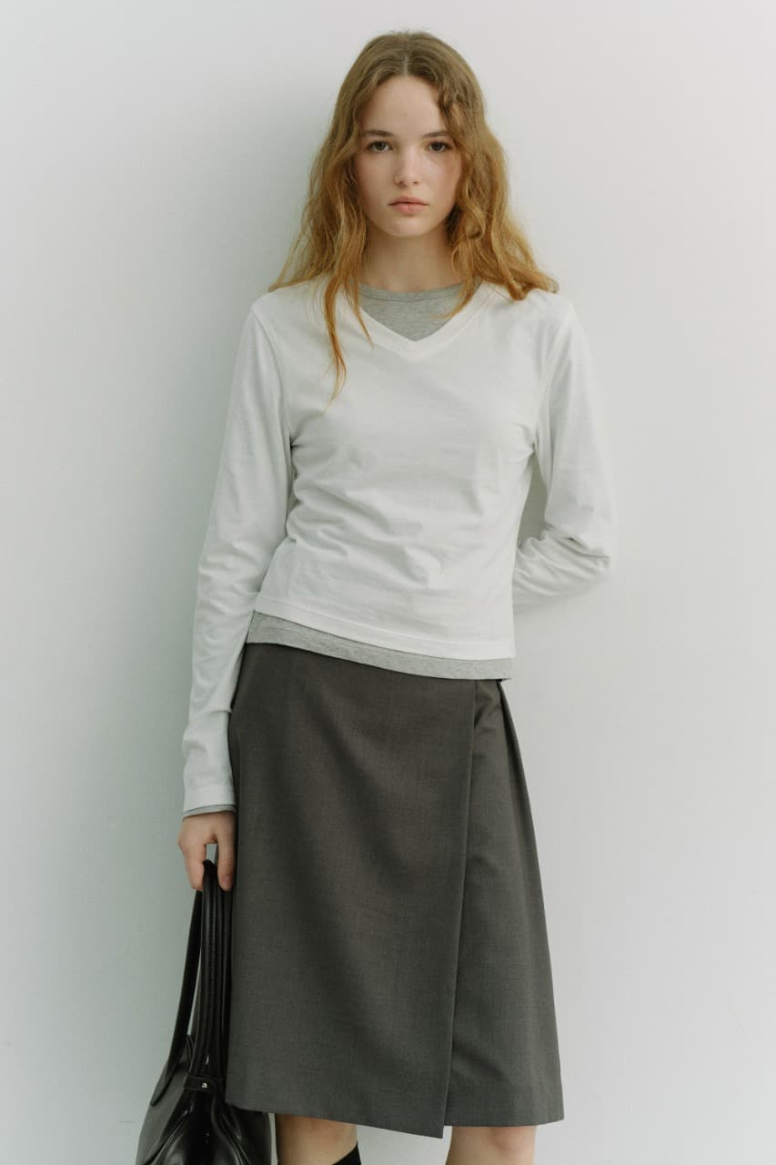 ESSENTIAL PETIT V-NECK T-SHIRT OFF WHITE_UDTS6A201OW
