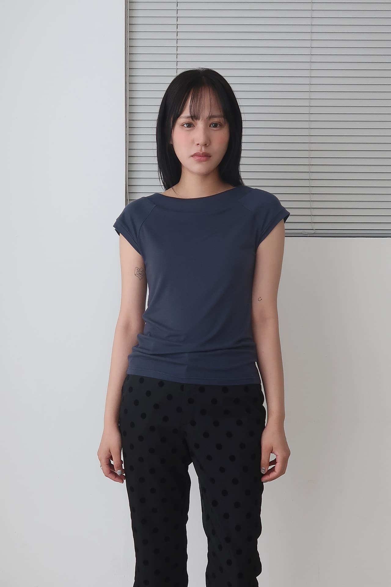 BOAT NECK CAP SLEEVE T-SHIRT_NAVY